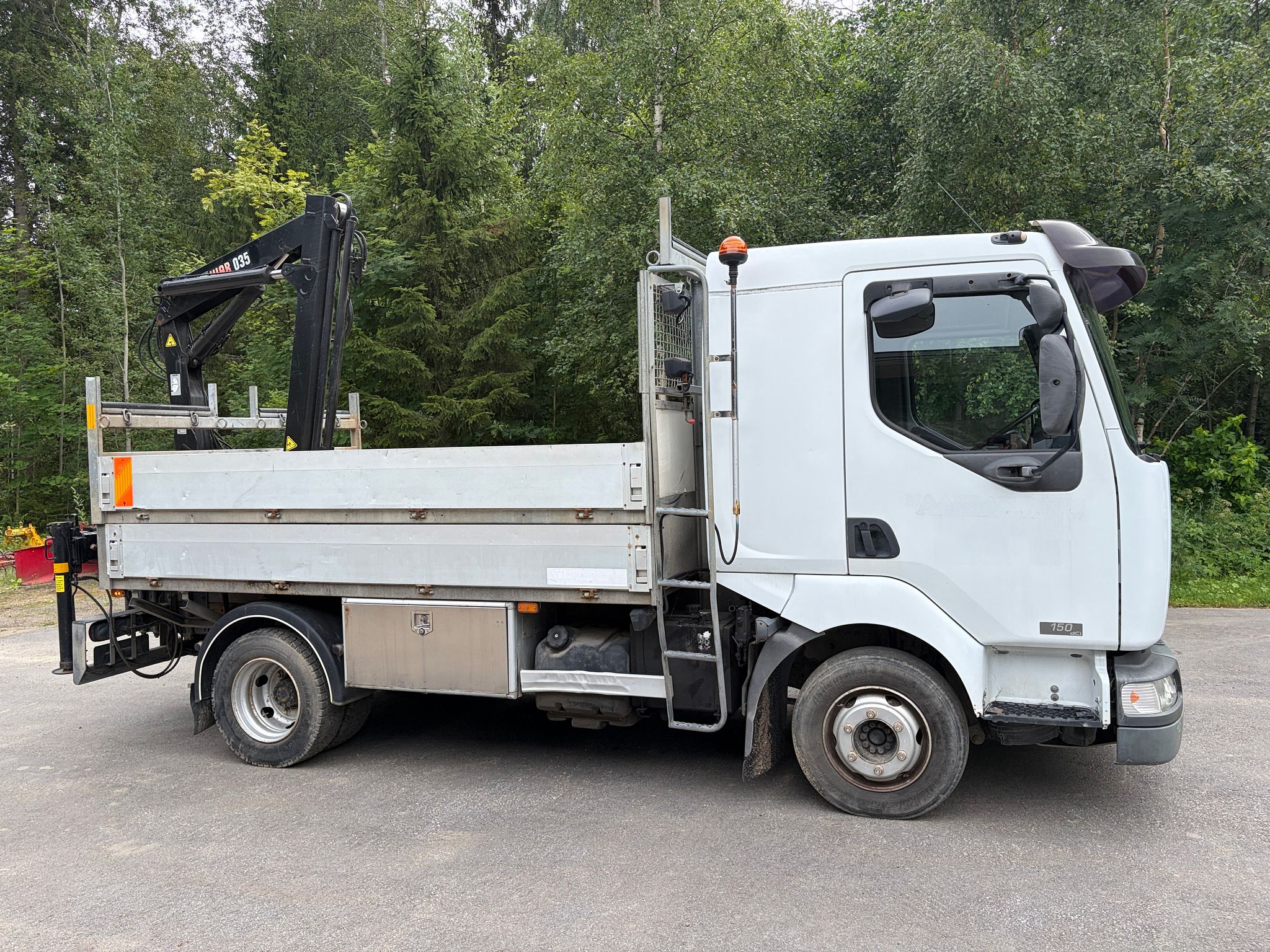 Image 3/28