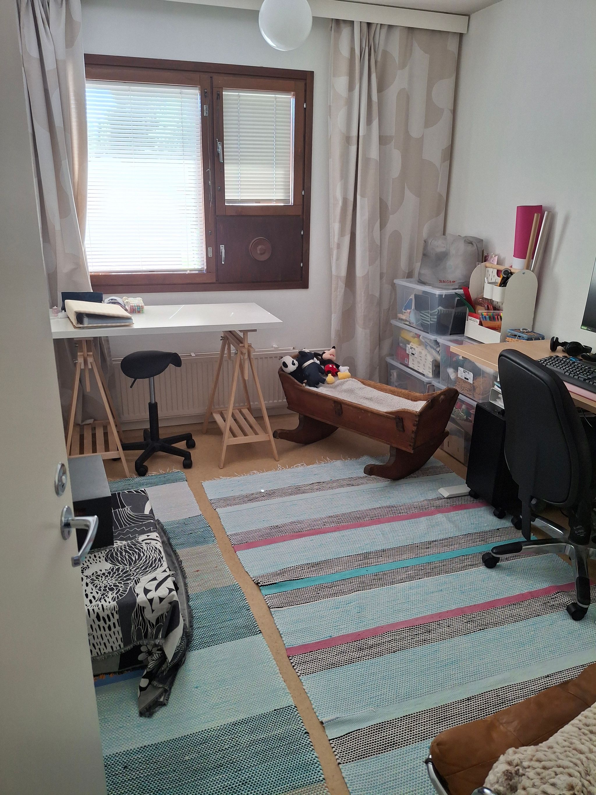 Image 16/35