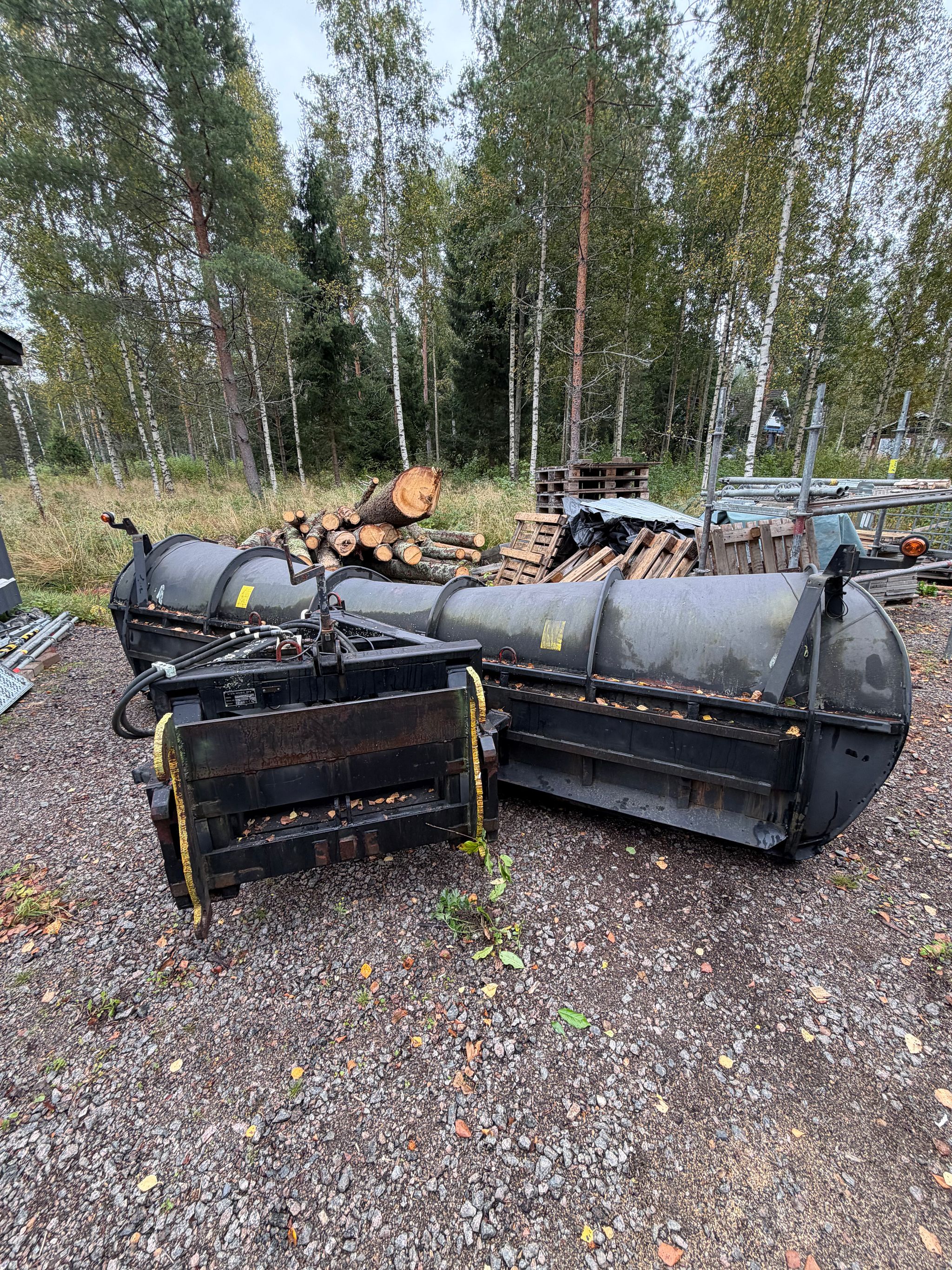 Image 1/6