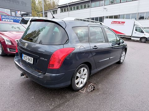 Image 3/19