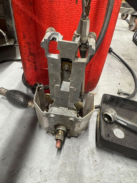Image 3/5