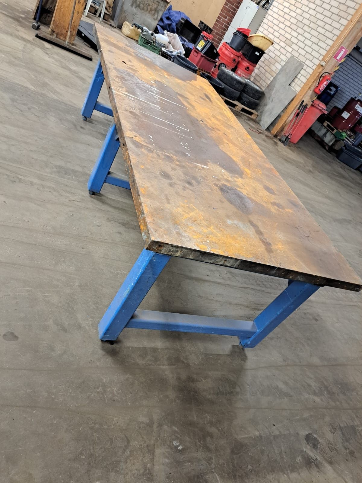 Image 1/4