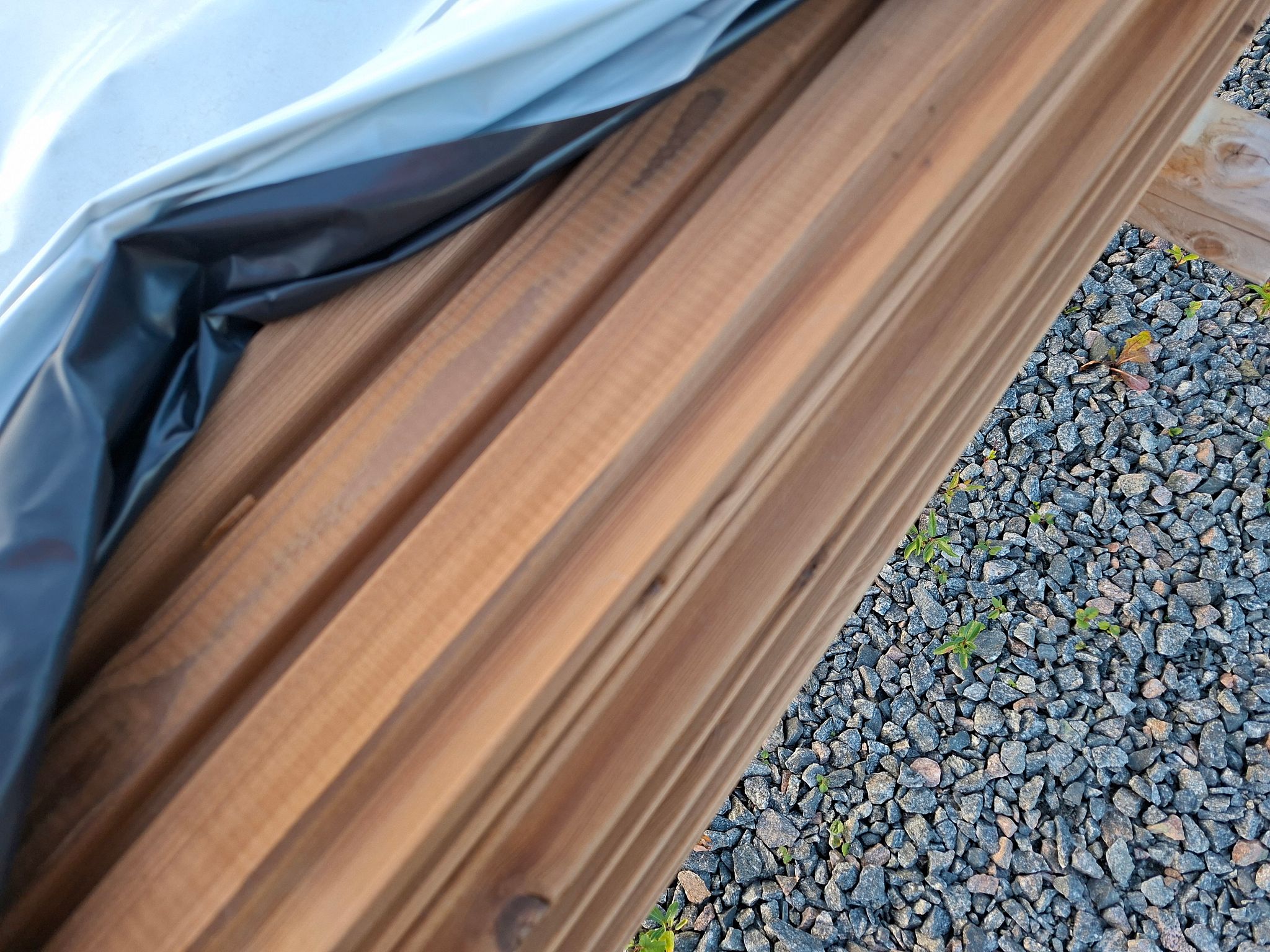 Image 2/6