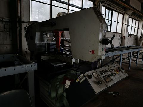 Image 3/4