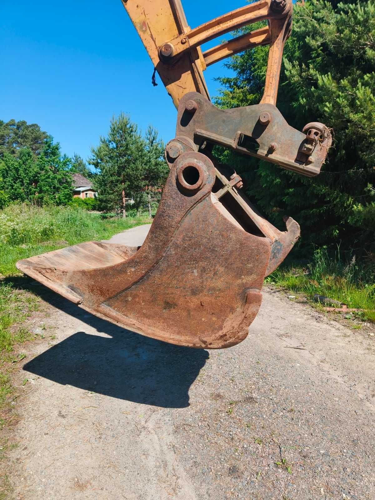 Image 4/19