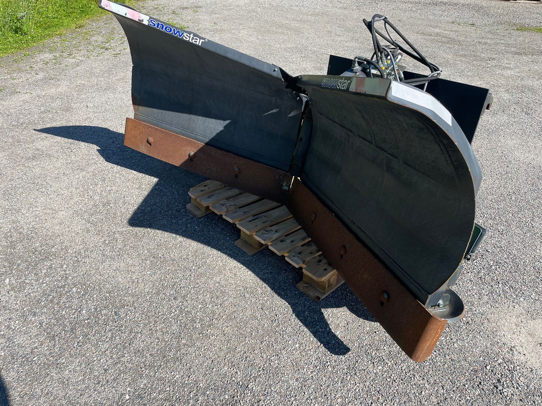 Image 5/9