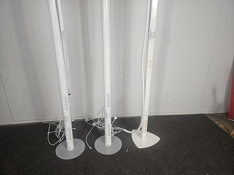 Image 2/18