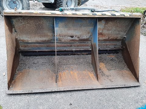 Image 1/7