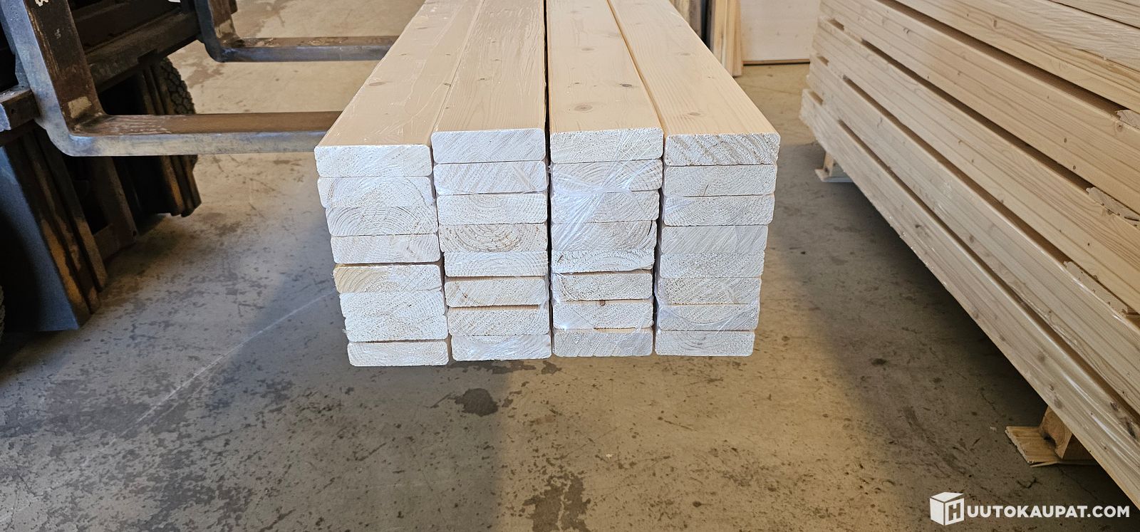 67jm 28x95x2100mm ympärihöylätty laudelauta puuvalmis KUUSI