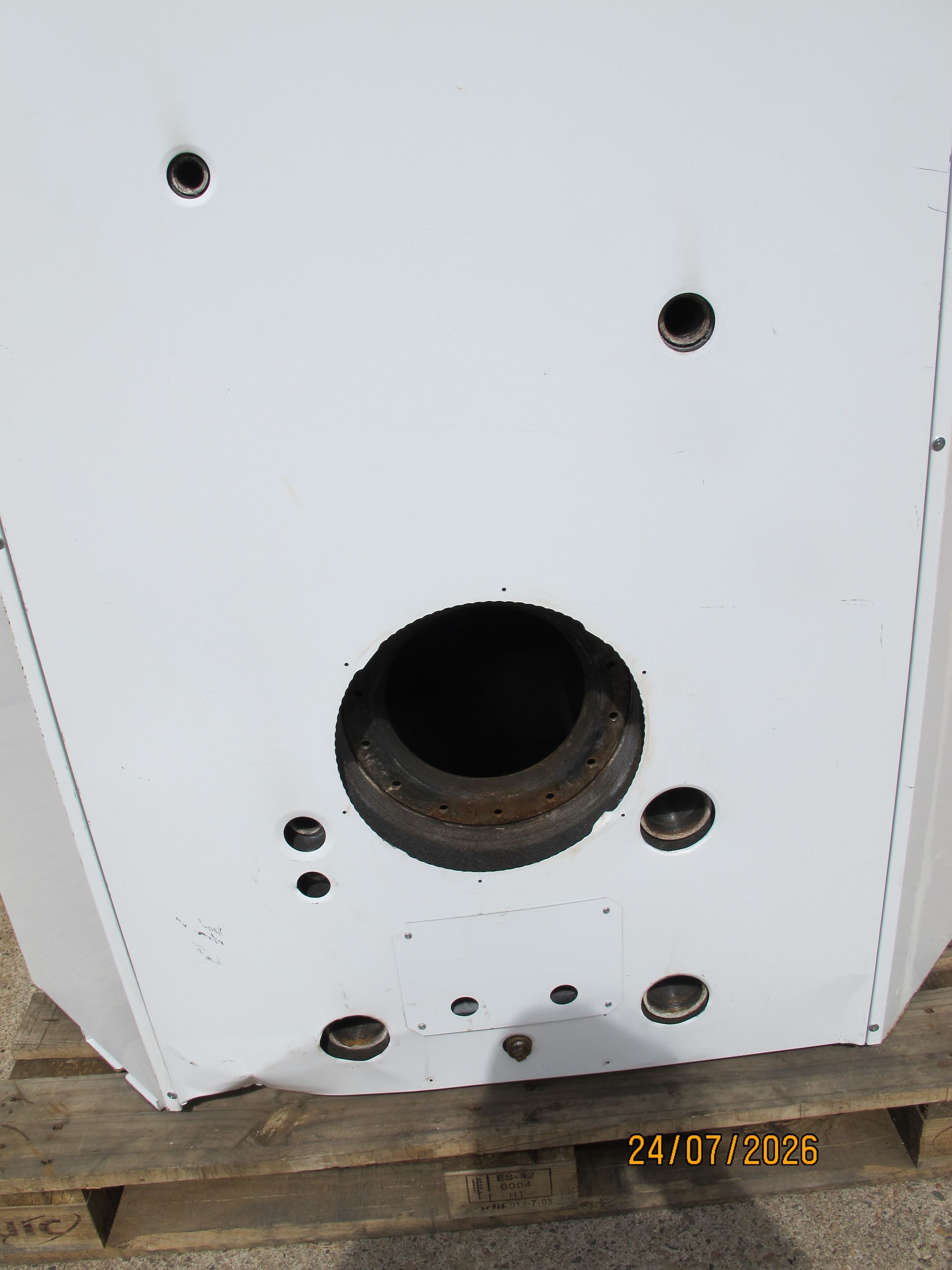 Image 11/16