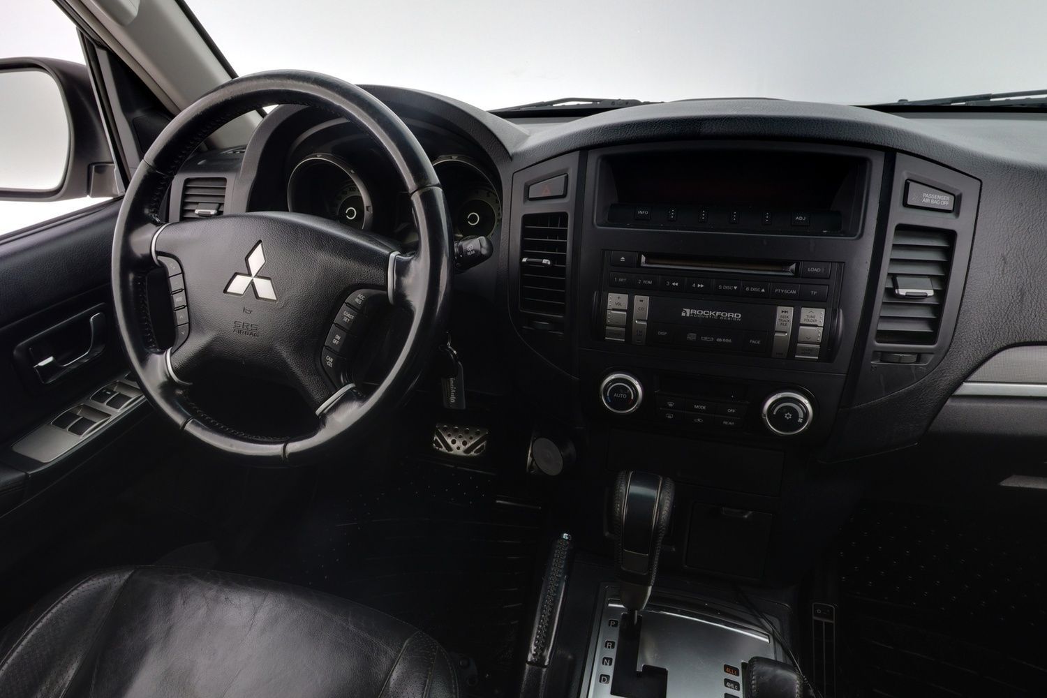 Image 8/48