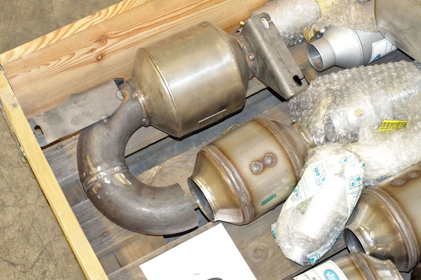 Image 3/8