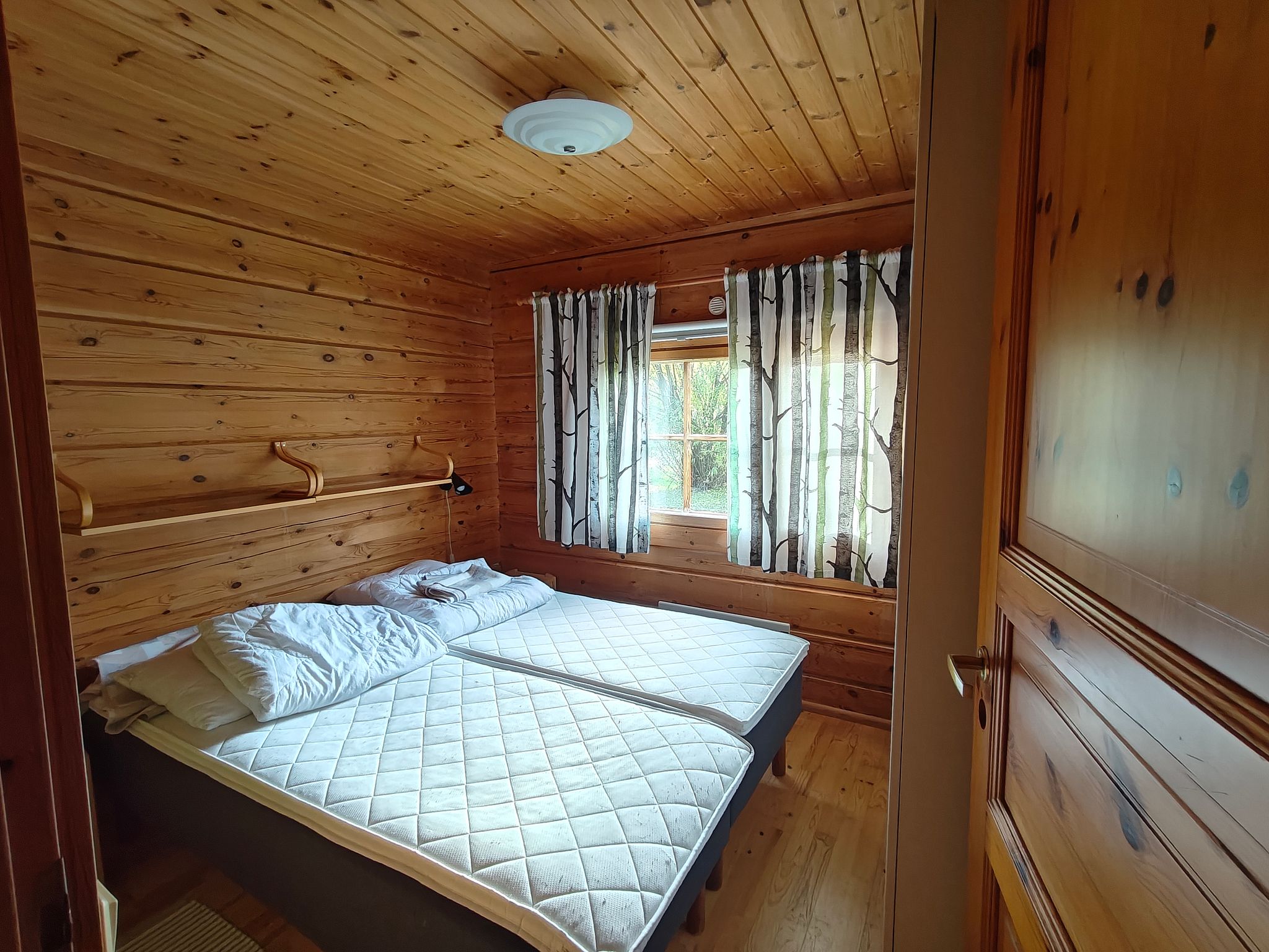 Image 7/10