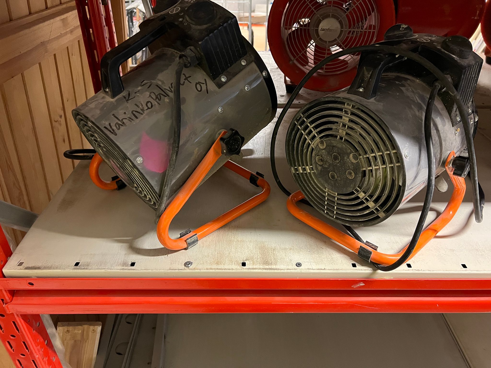 Image 3/8