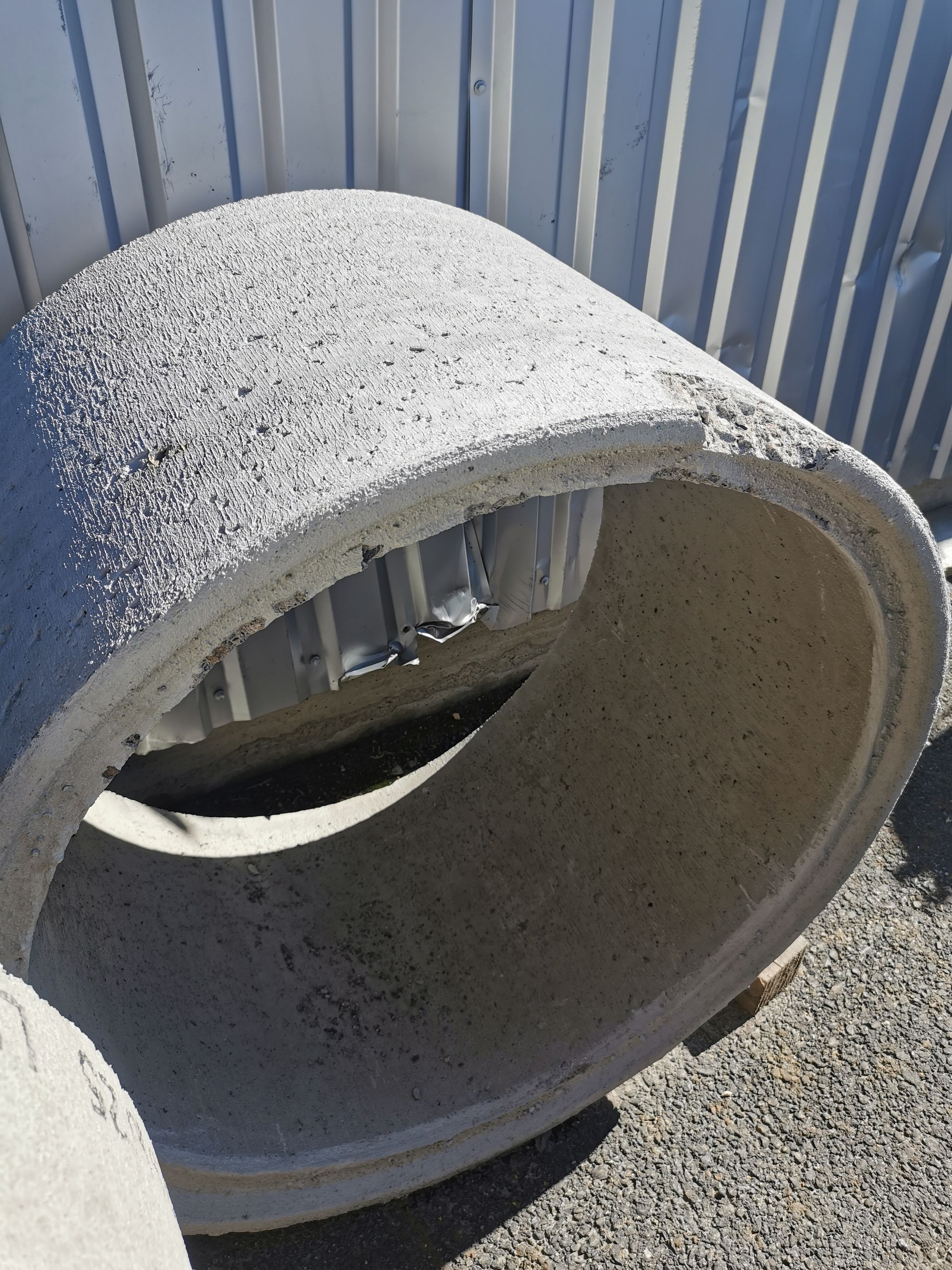 Image 1/1