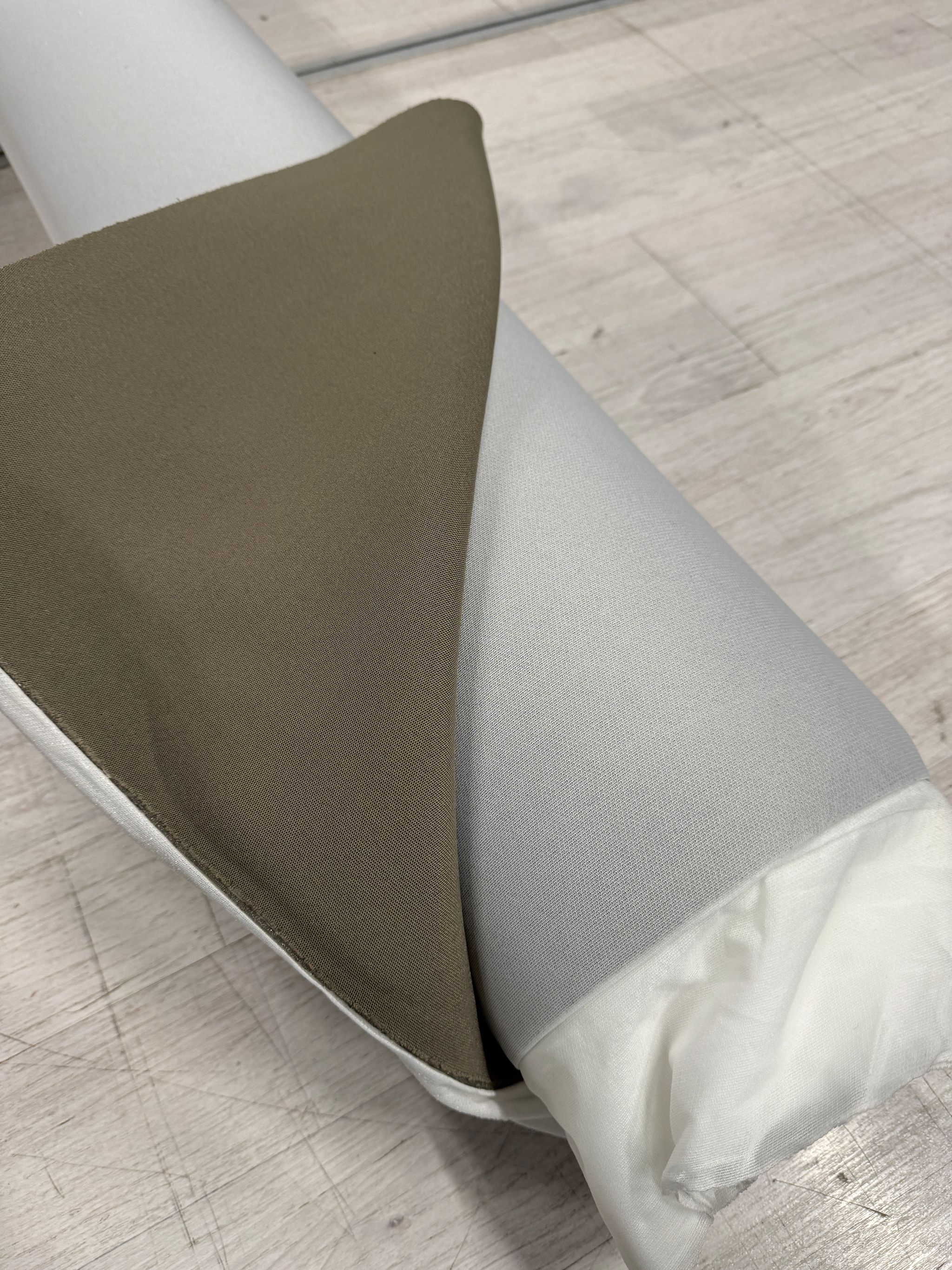 Image 5/7