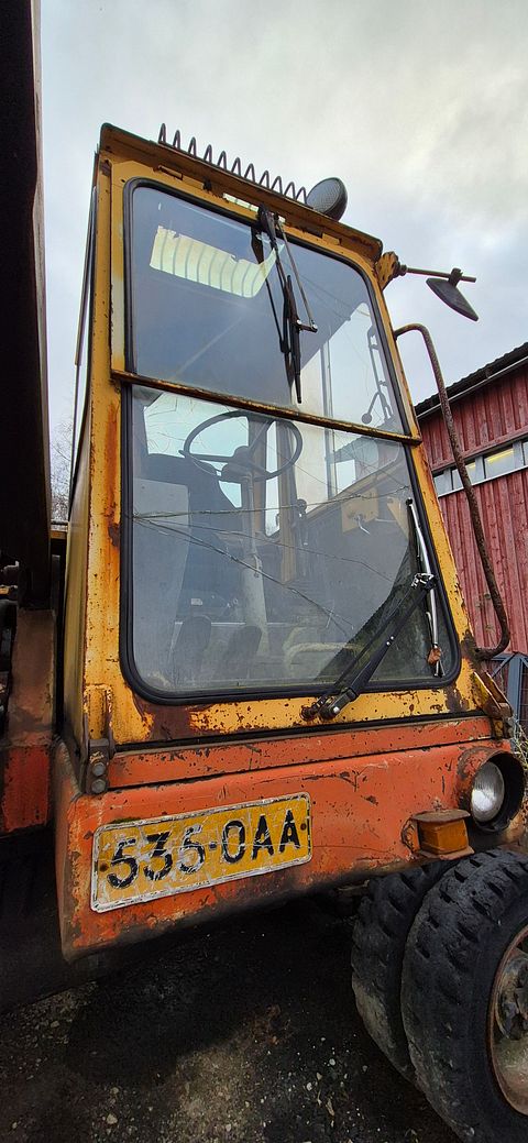 Image 13/33