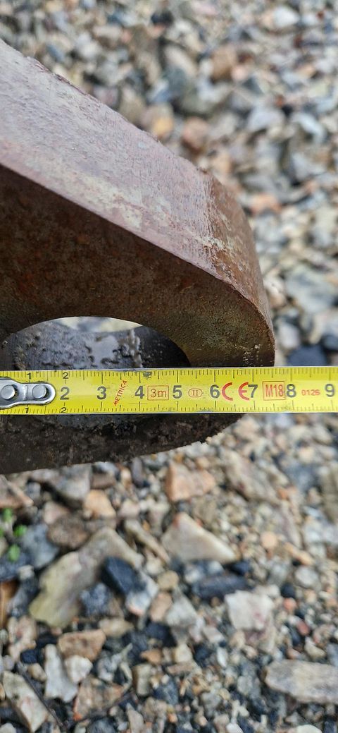 Image 8/8