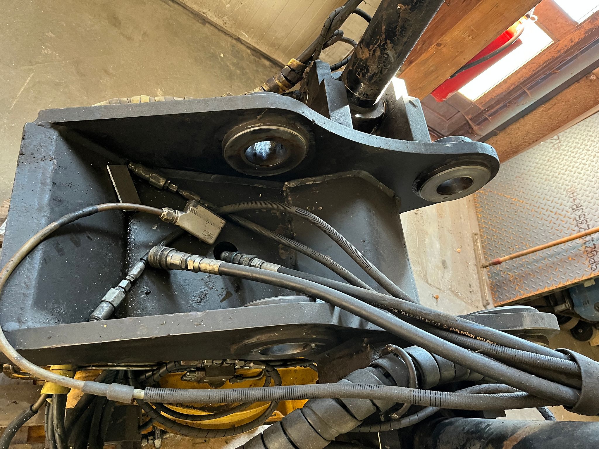 Image 6/8