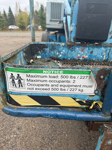 Image 8/18