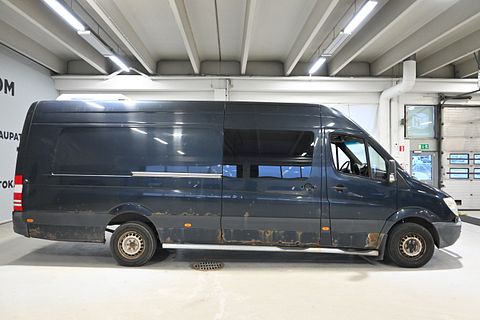 Image 8/54