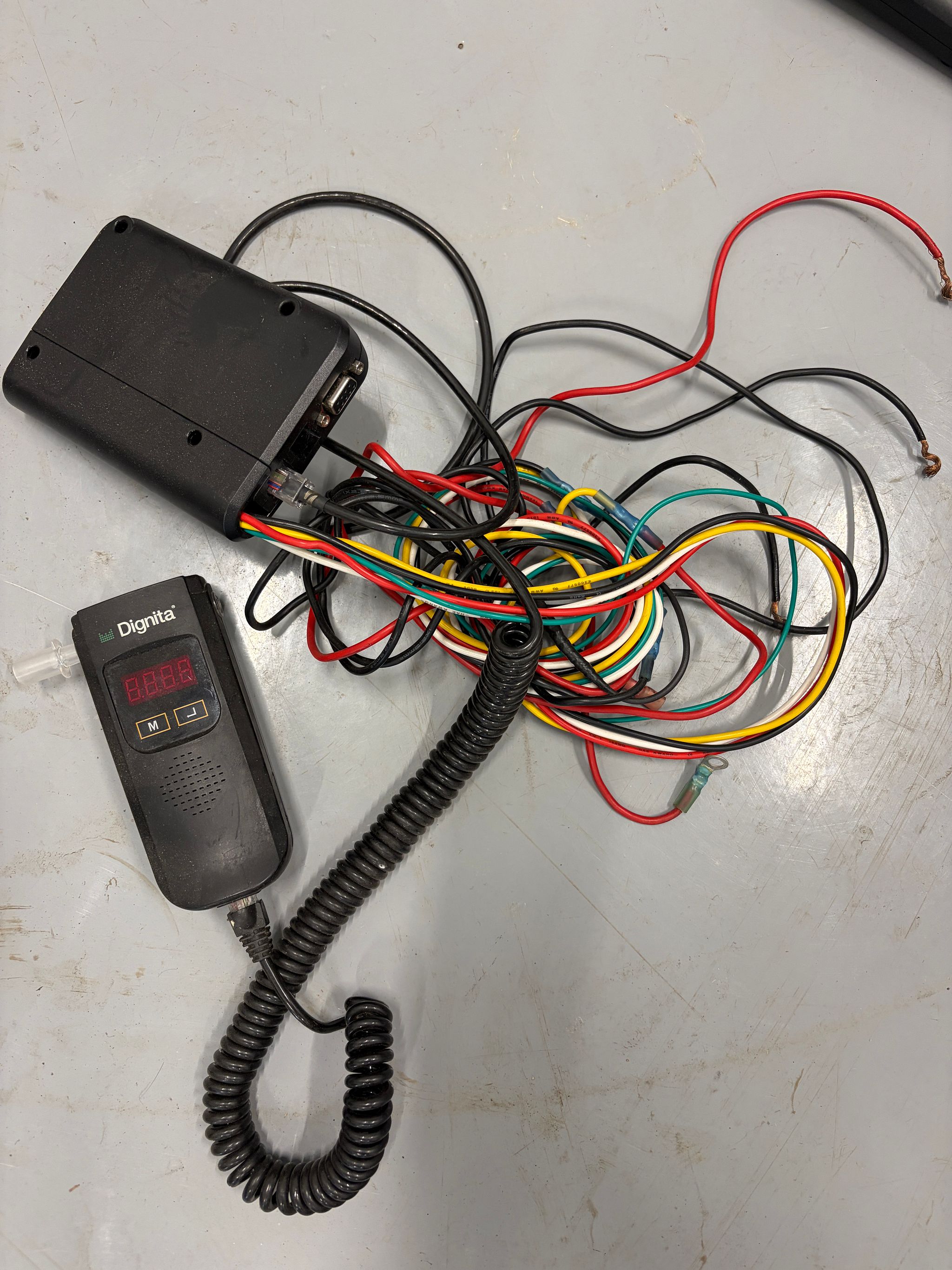 Image 2/4