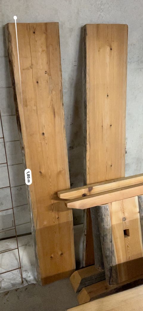 Image 3/8