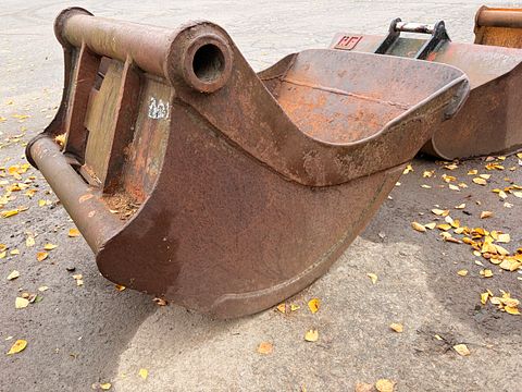 Image 2/4