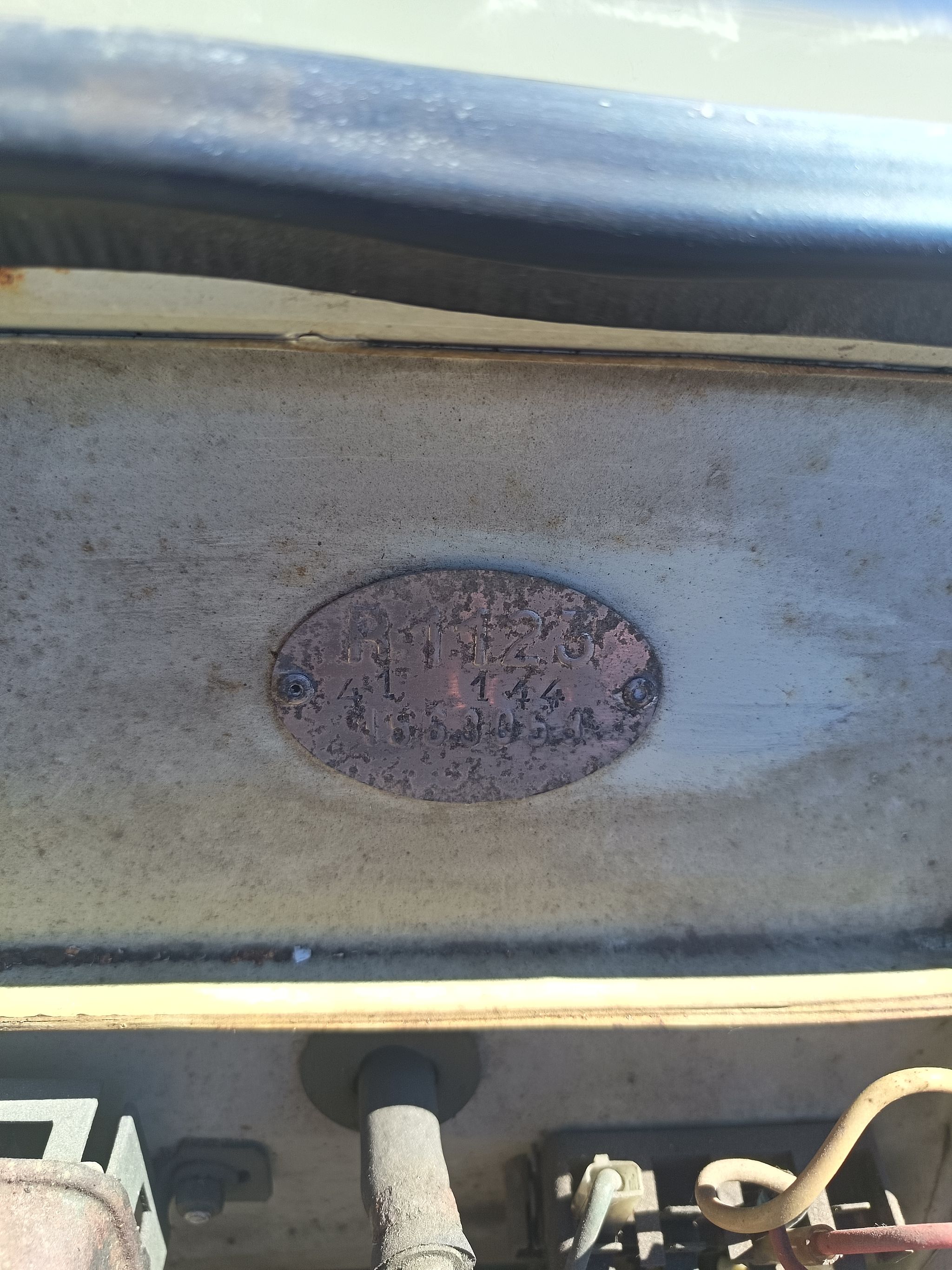 Image 7/37