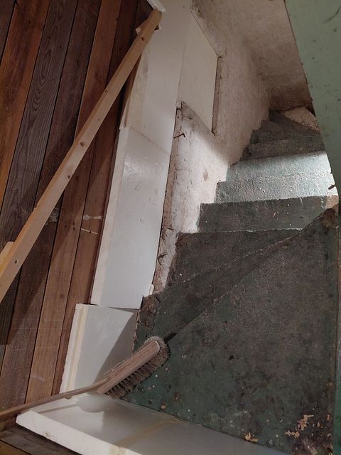 Image 24/59