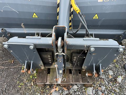 Image 4/11