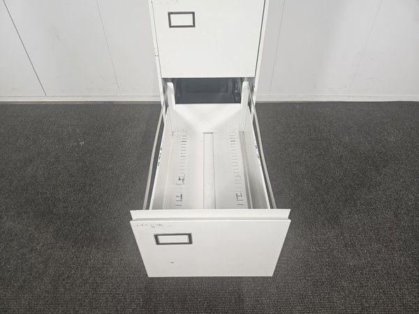 Image 10/12
