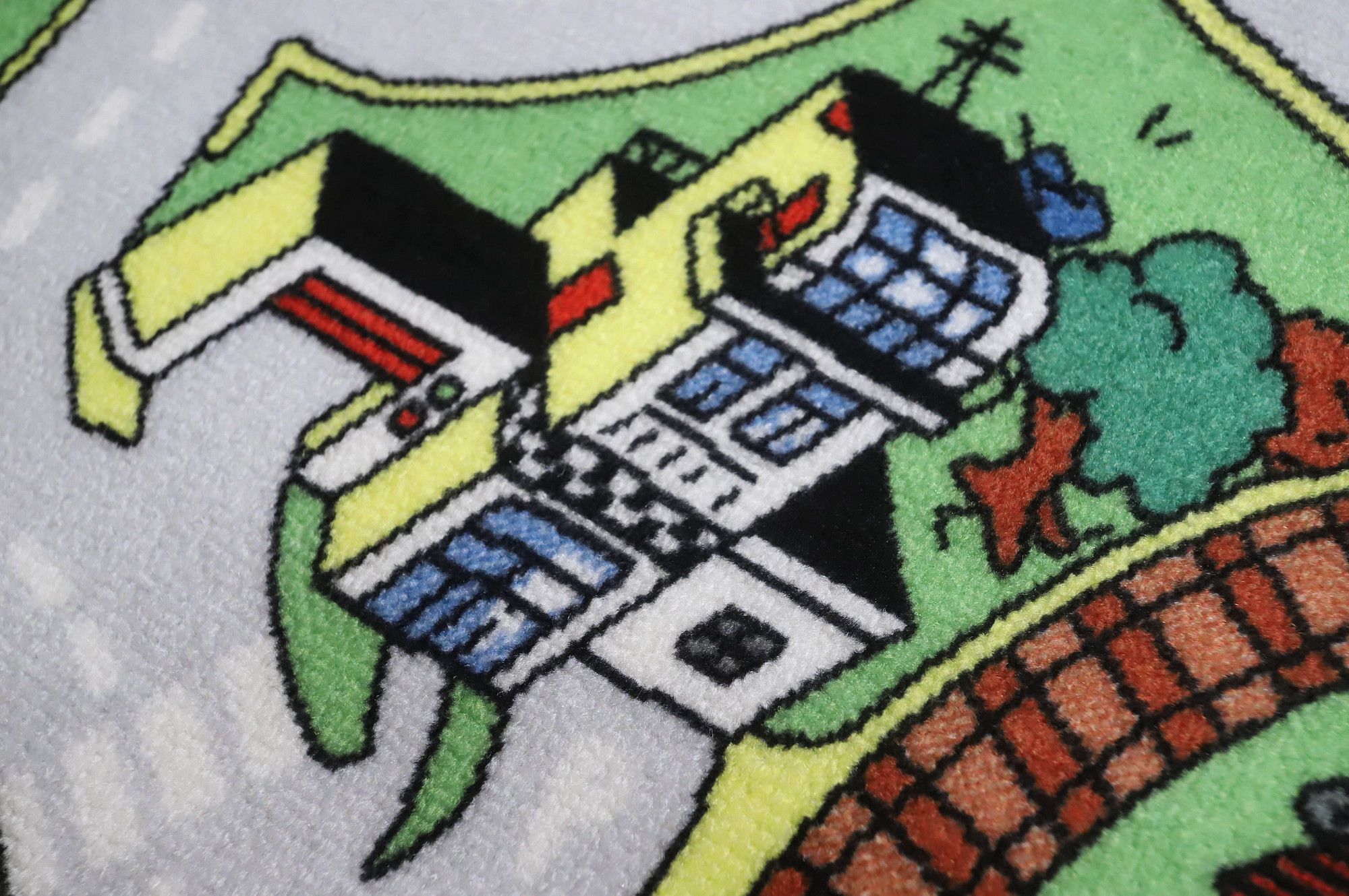 Image 4/8