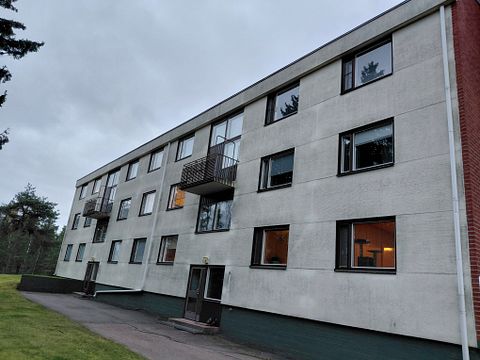 Image 1/13