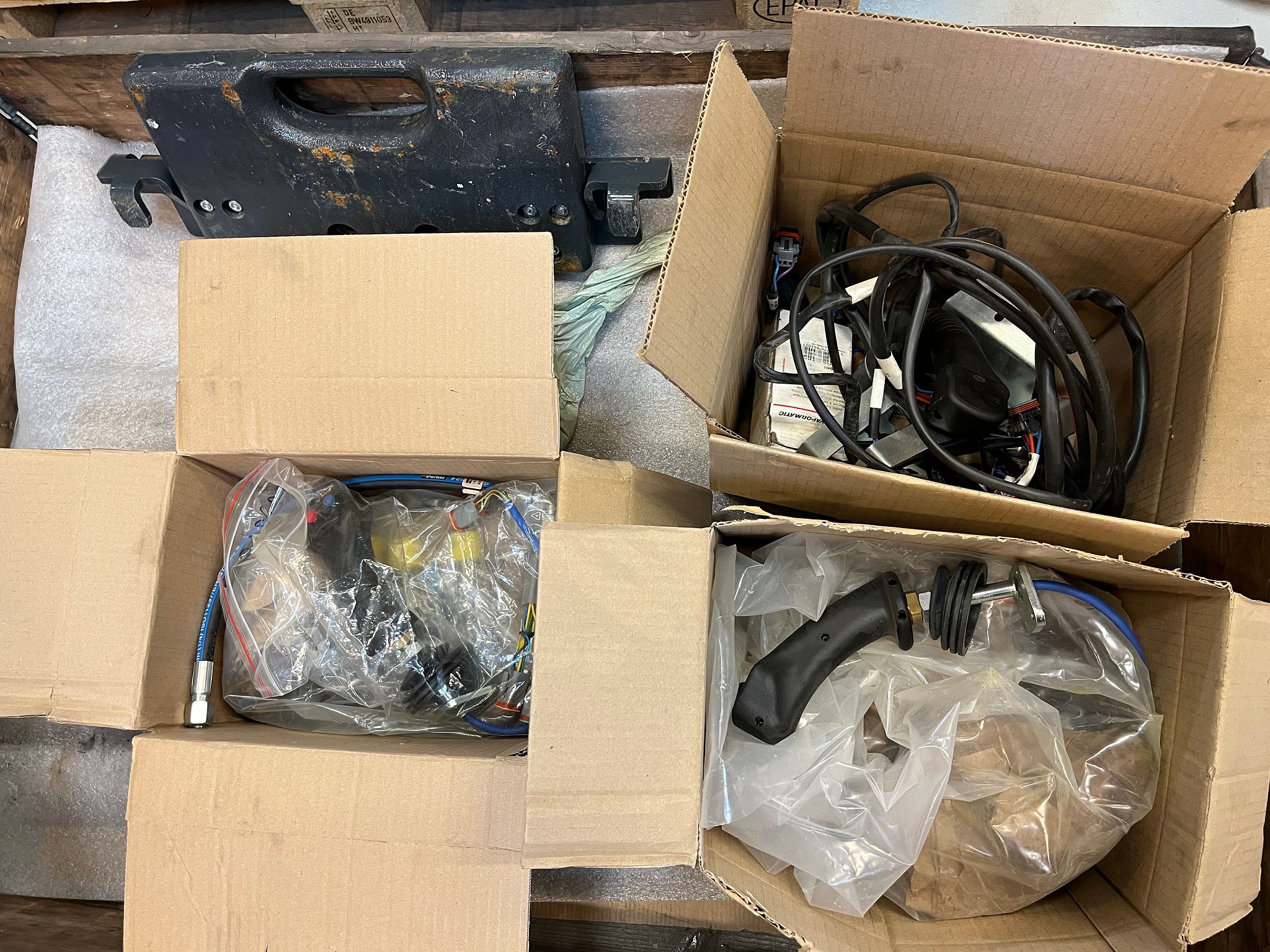 Image 1/3