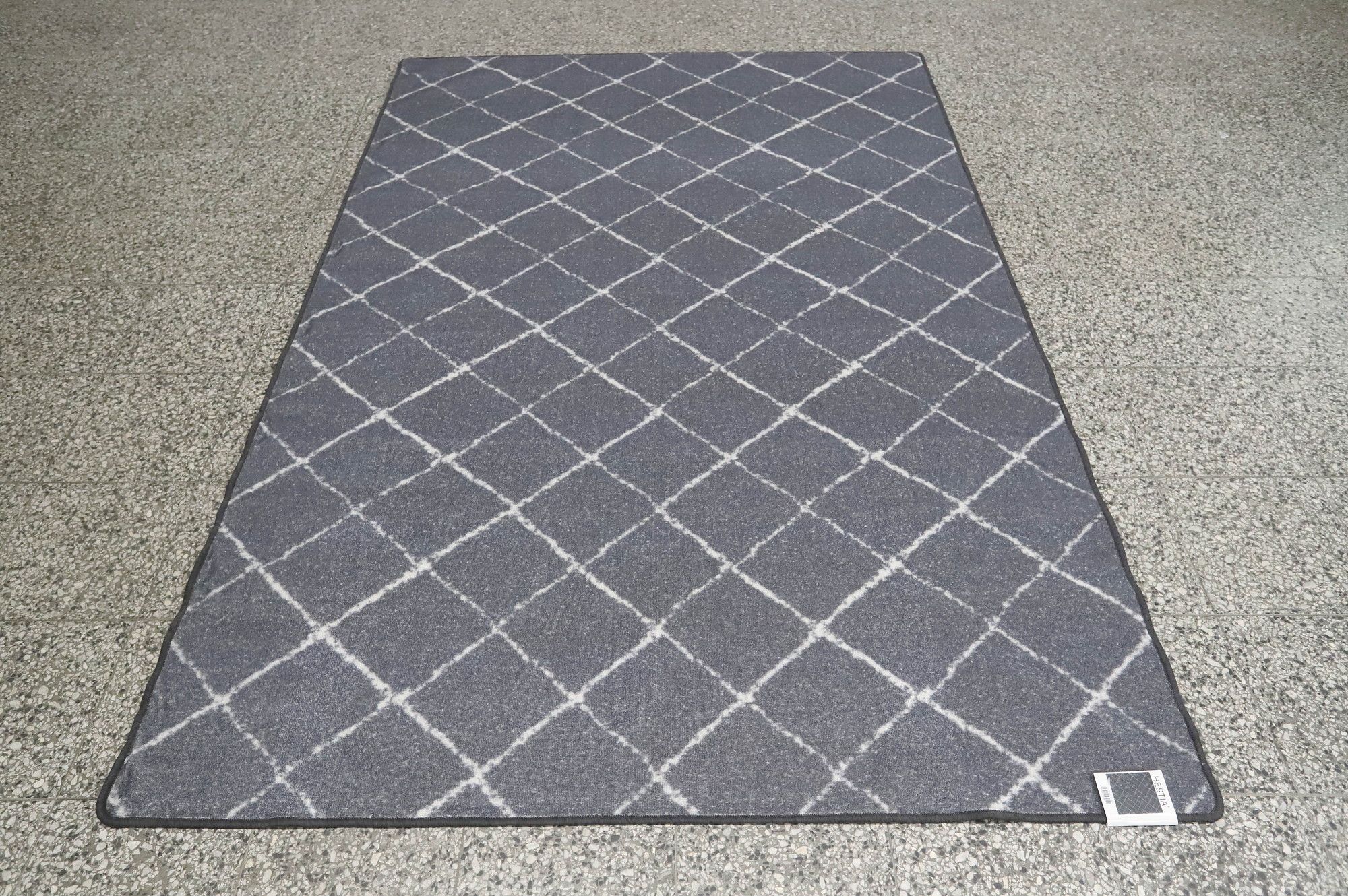 Image 1/6