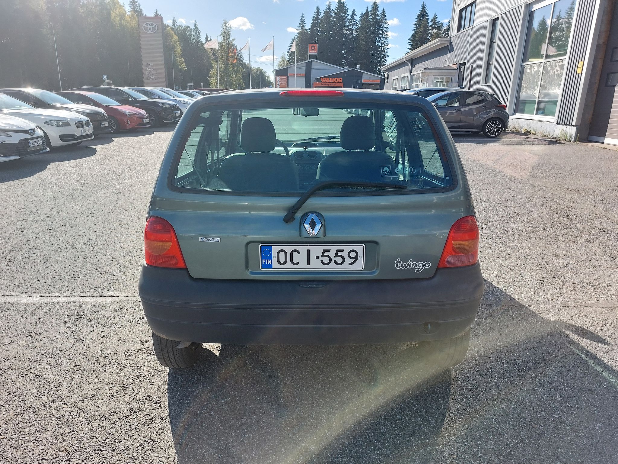 Image 4/17