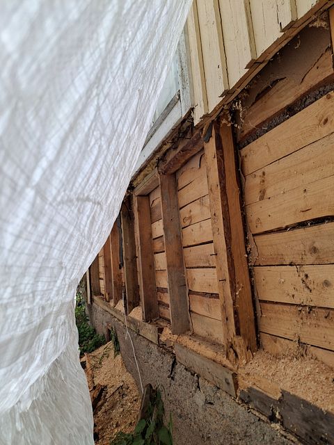 Image 4/25