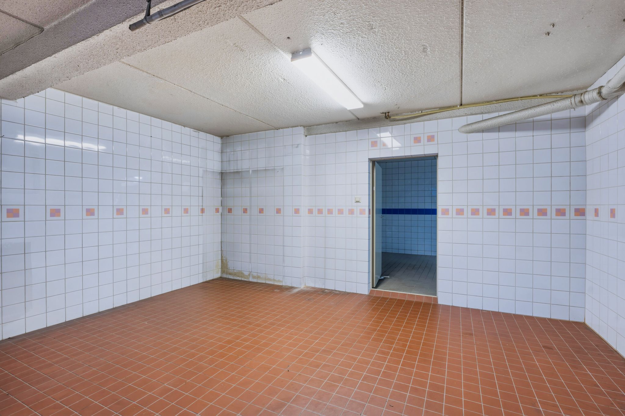 Image 15/19