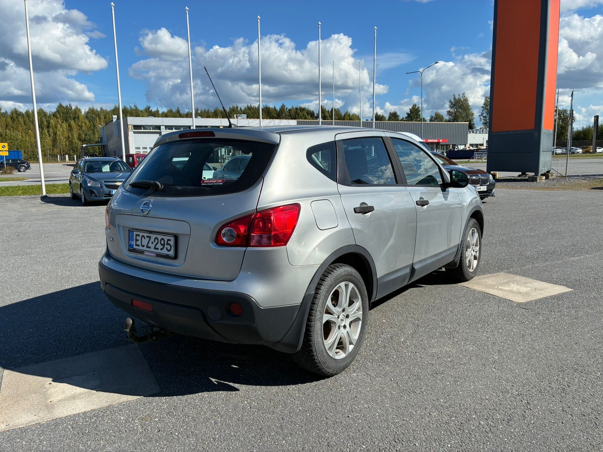 Image 3/15