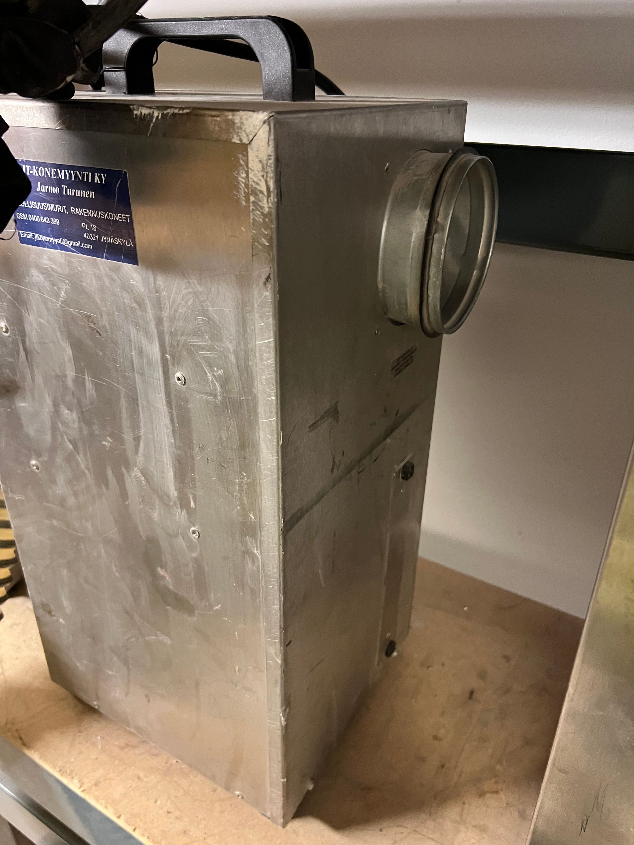 Image 6/6