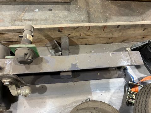 Image 3/5