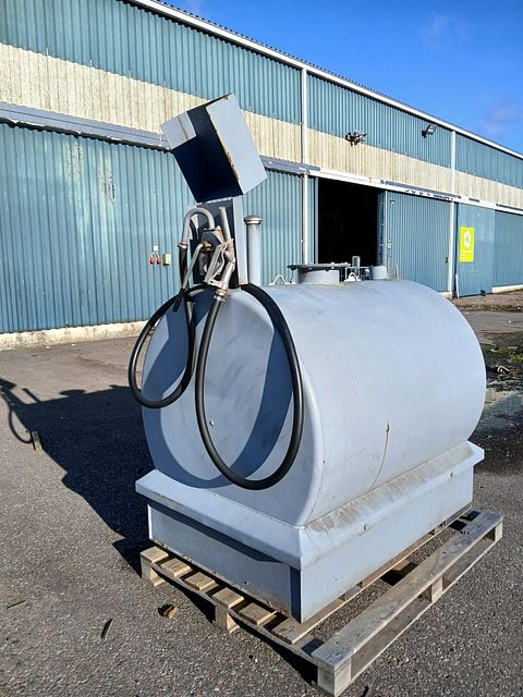 Image 1/4