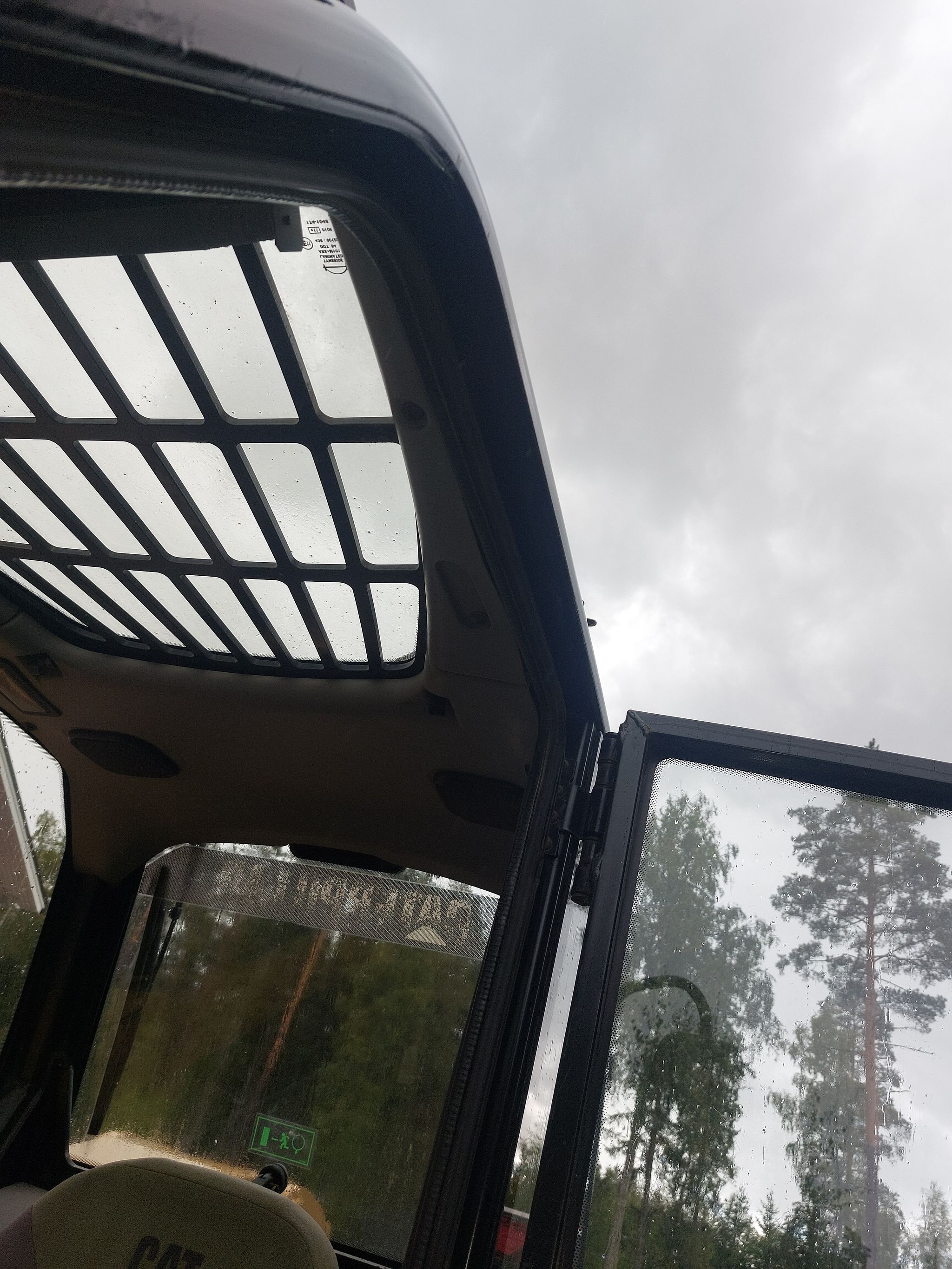 Image 19/19