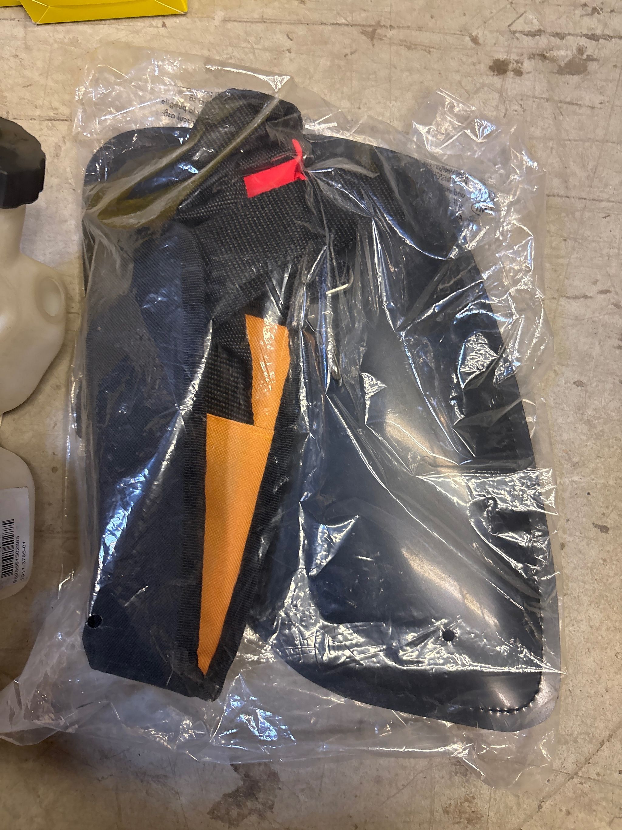 Image 8/23