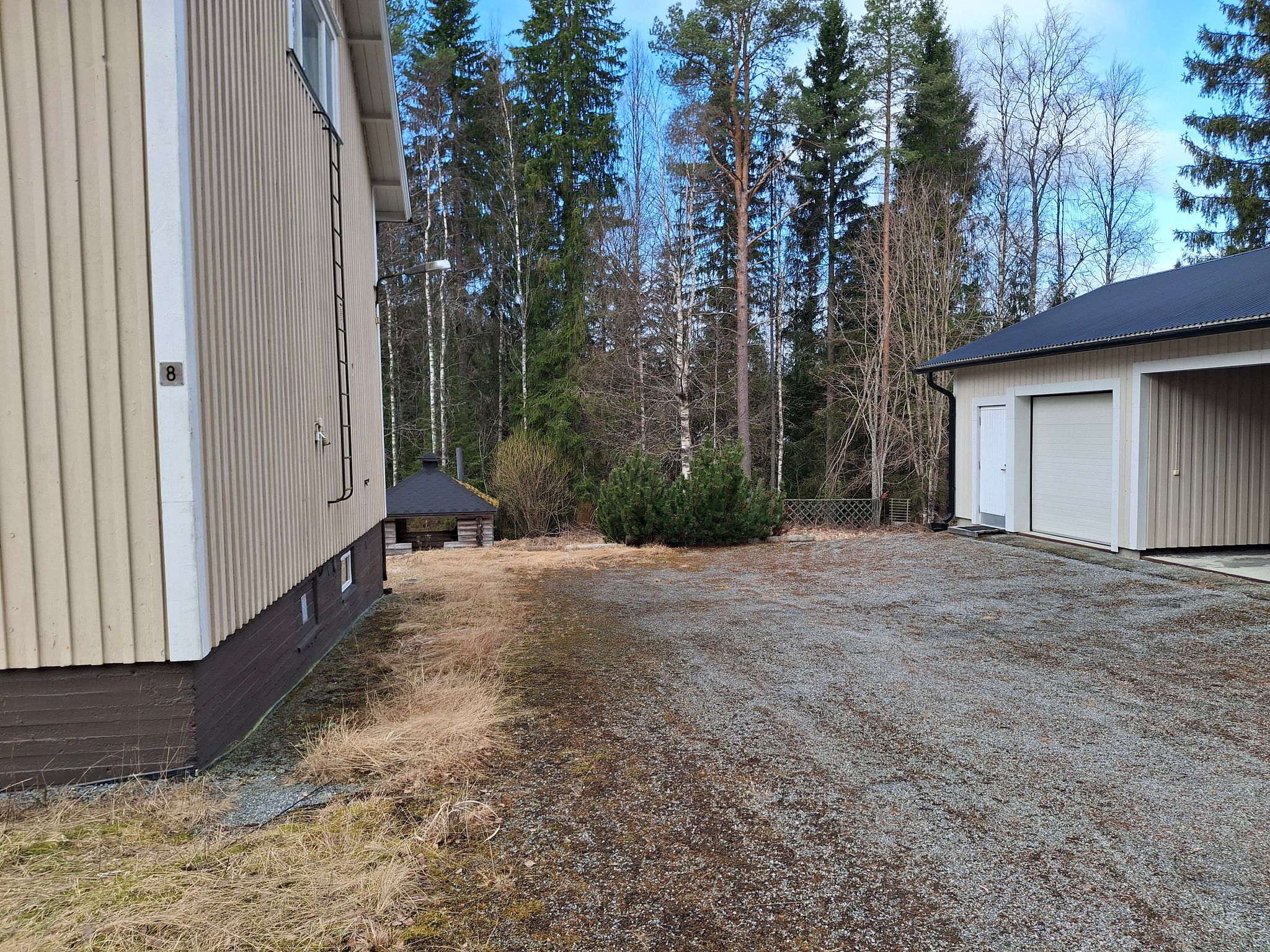 Image 4/40