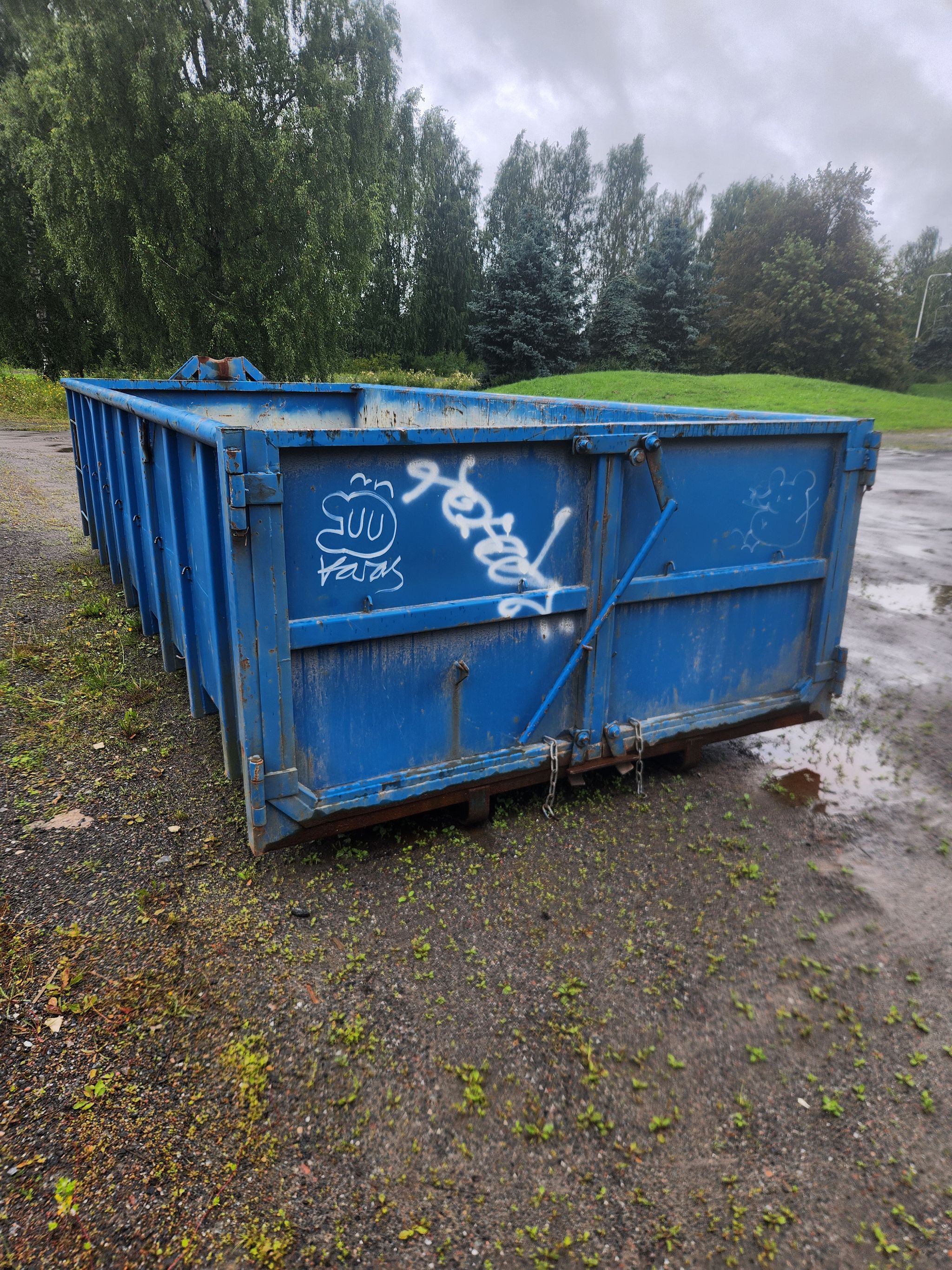 Image 4/4