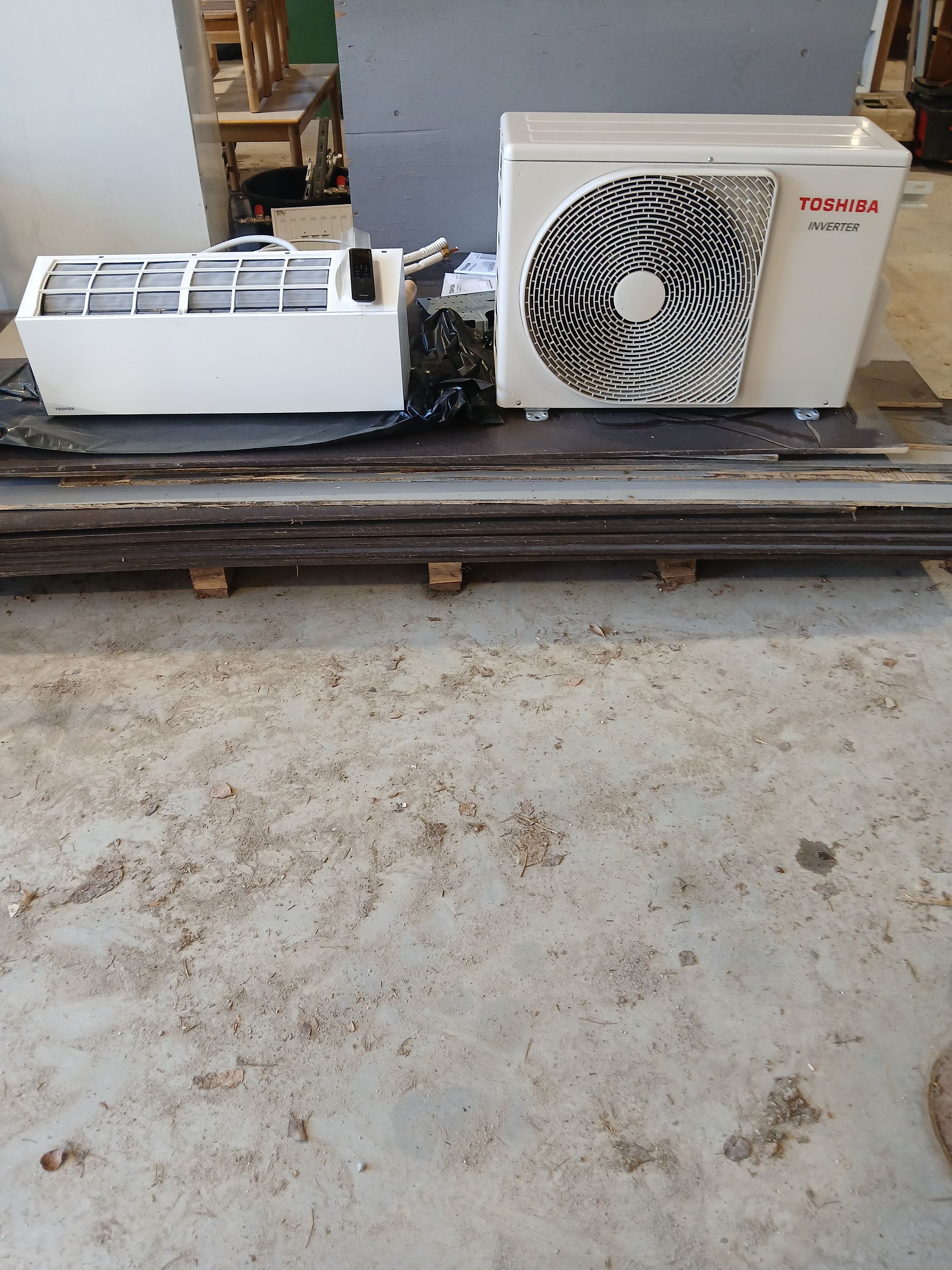Image 1/6