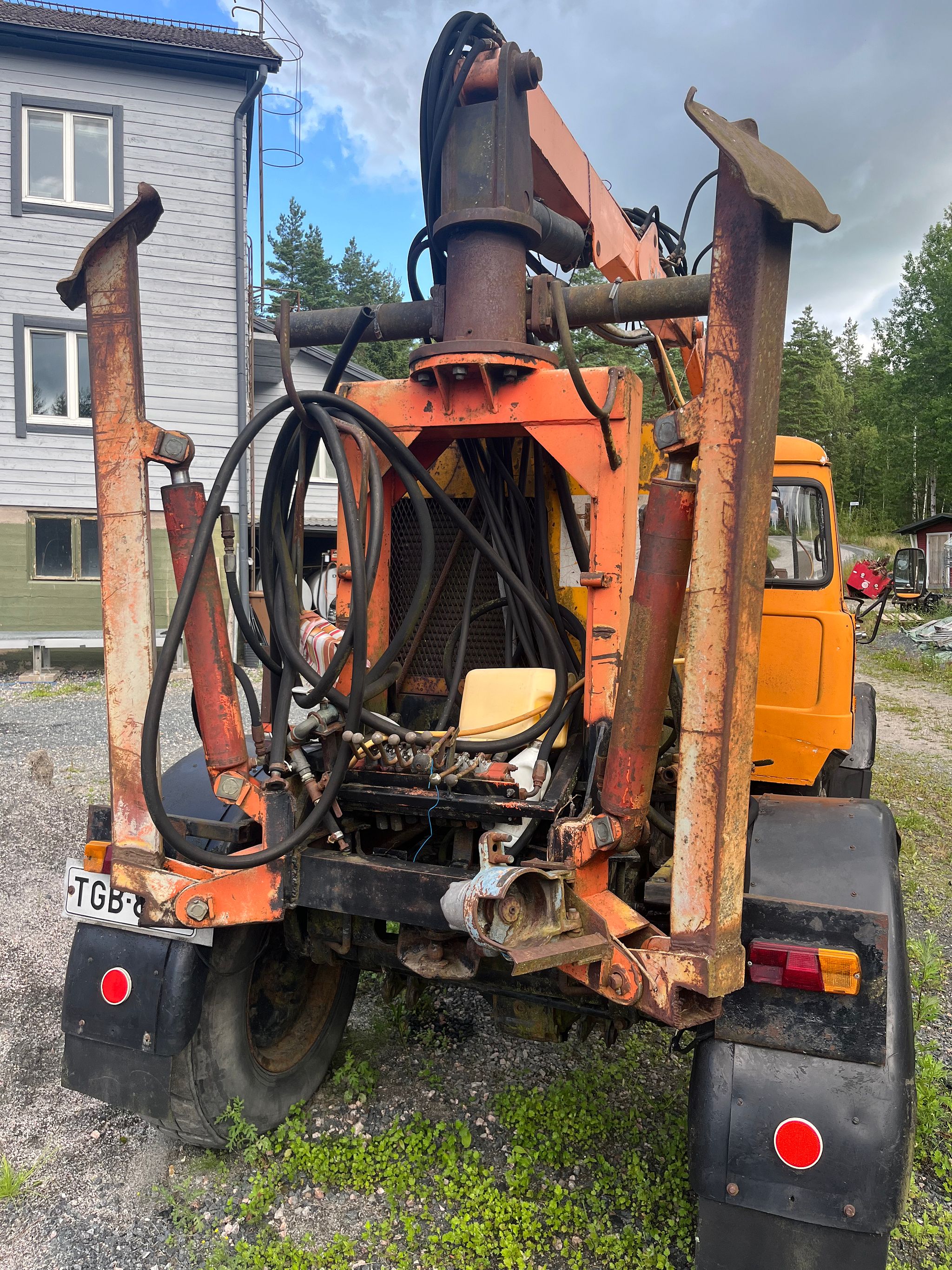 Image 3/11