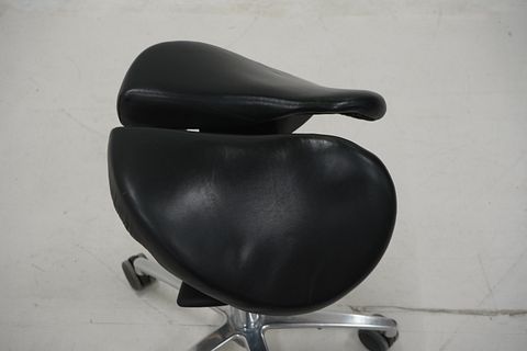 Image 4/7